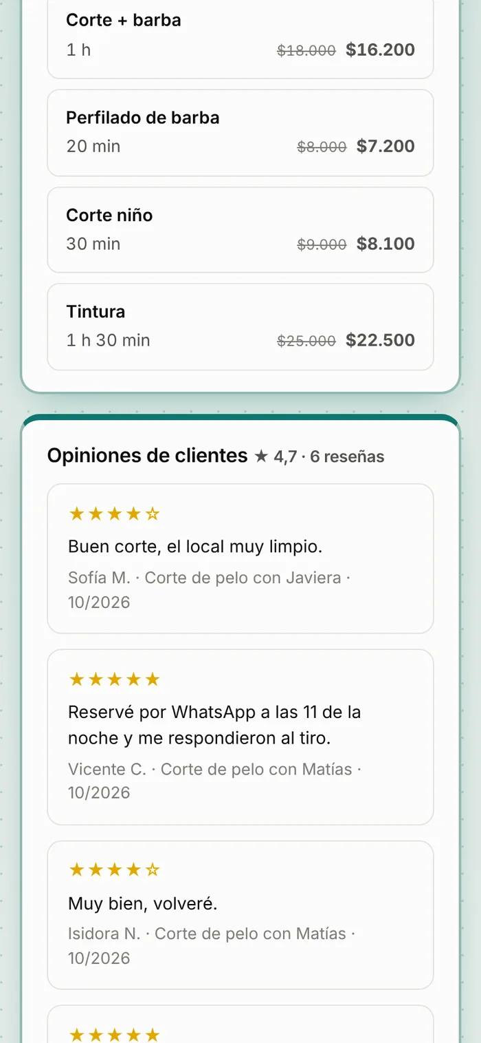 Servicios con descuento y opiniones de clientes en la página de reservas
